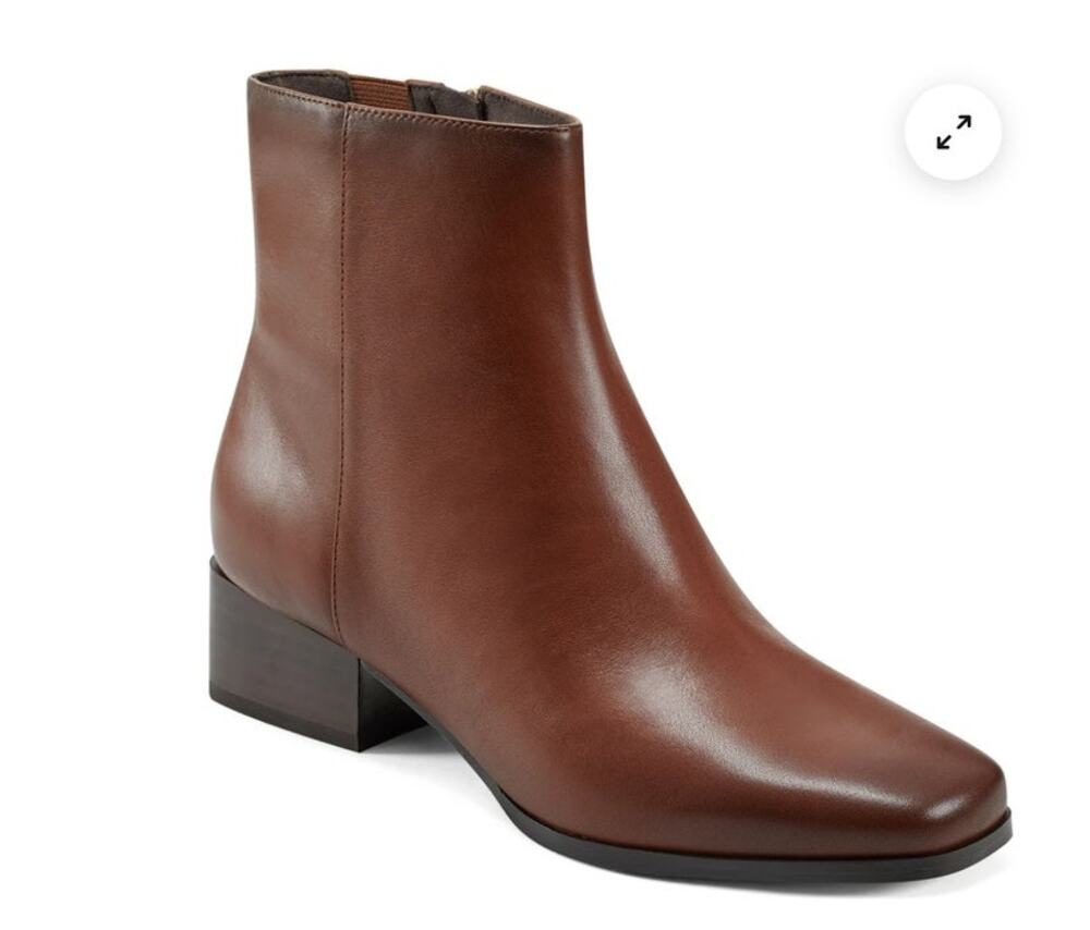 NWOB Sidney Leather Ankle Dress Booties Brown 5.5M *Flaw